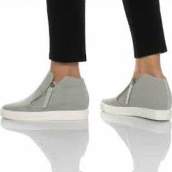 Steve Madden SZ 8.5 White Hidden Wedge Ankle Sneaker Modern Sporty Minimalist - Picture 8 of 9